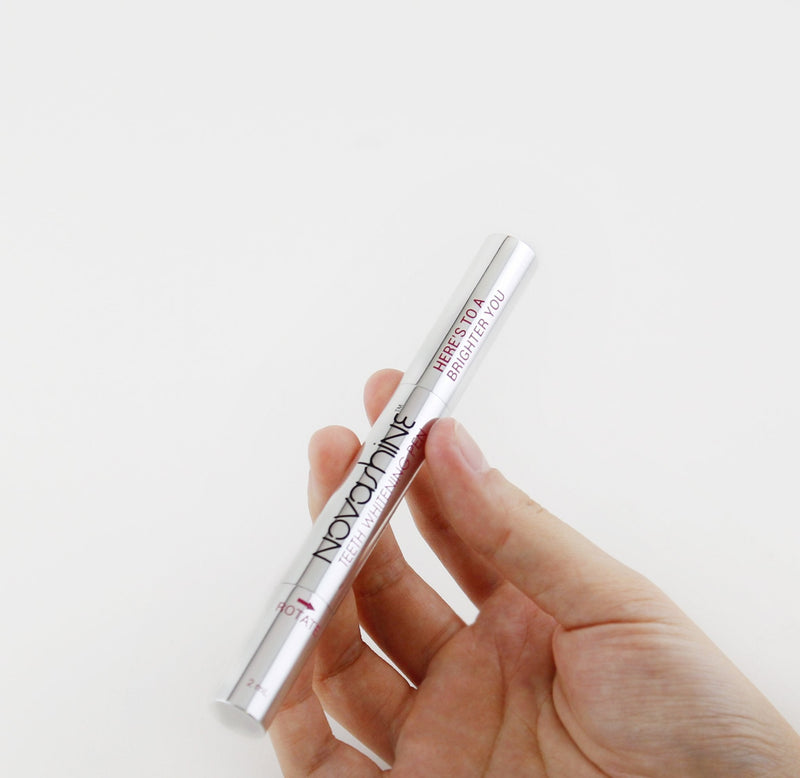 Teeth Whitening Pen Novashine - In Hand